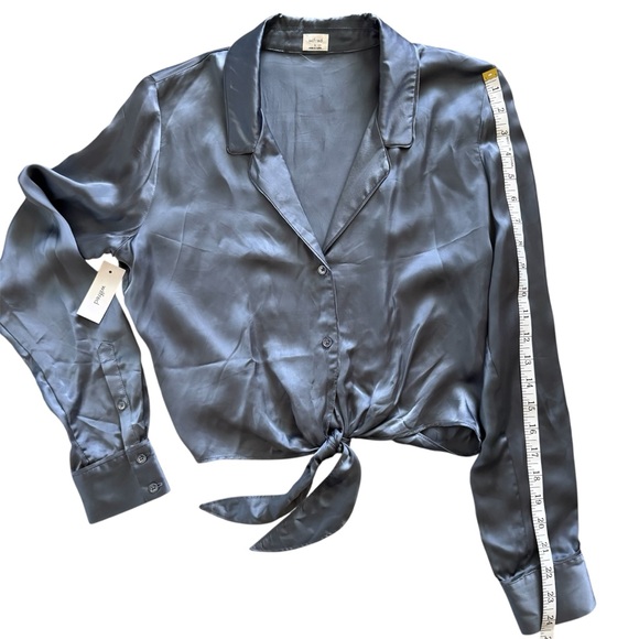Wilfred by Aritzia Tie-Front Satin Blouse – Granite Blue – Size Small – NWT - Picture 9 of 13